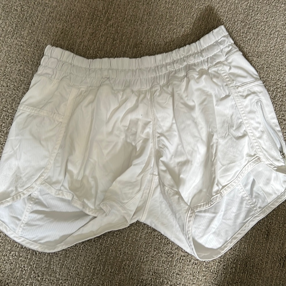 Lululemon white track that short low rise.